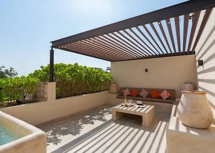 Paramar Beautiful 3 Bdr Ph Pvt Pool And Terrace Apartment *