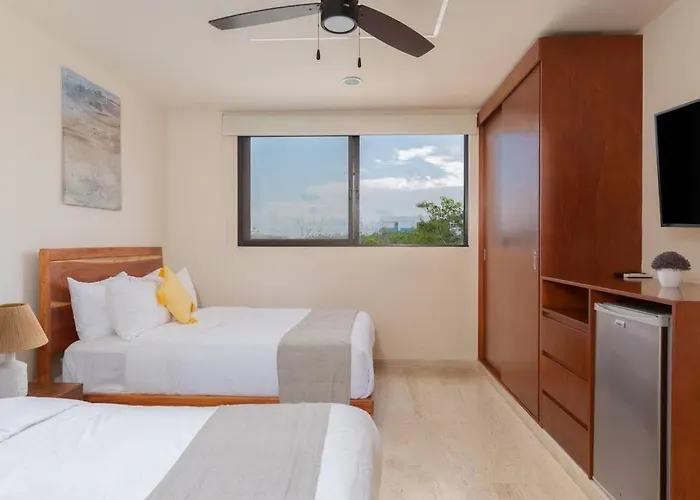 Paramar Beautiful 3 Bdr Ph Pvt Pool And Terrace